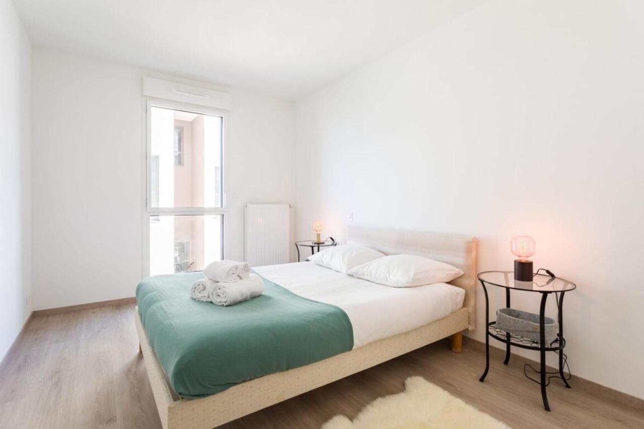 Le Rio, Appartement Avec Terrasse & Parking Рен Екстериор снимка