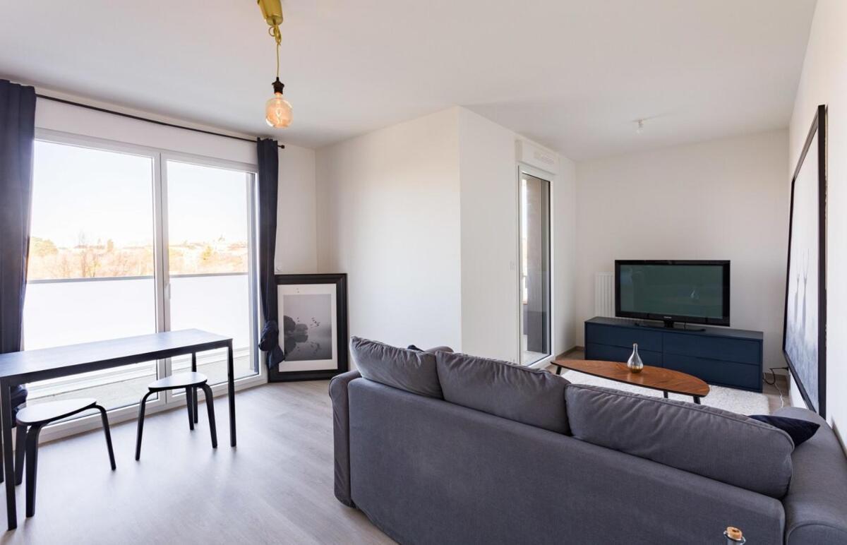 Le Rio, Appartement Avec Terrasse & Parking Рен Екстериор снимка